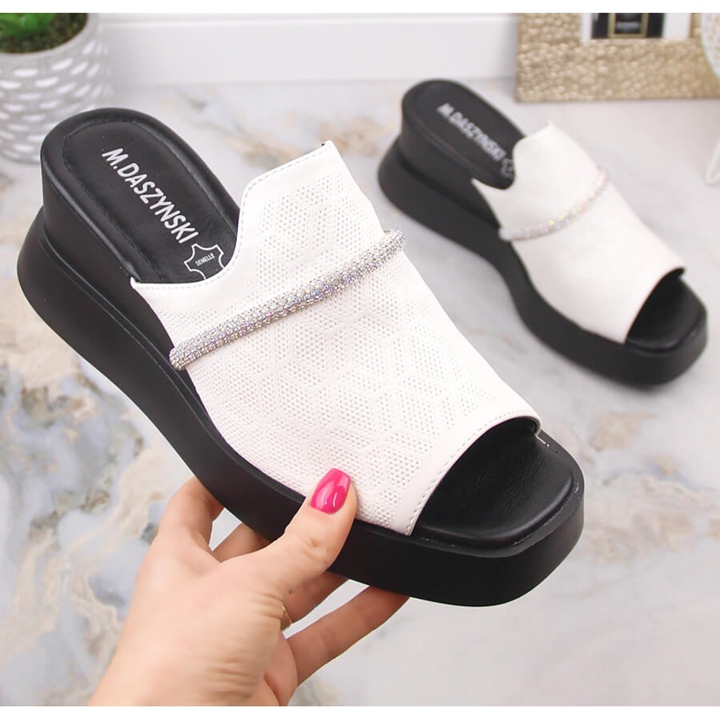 M. DASZYŃSKI Naisten kiila sandaalit valkoinen M.Daszyński SA209-2 1