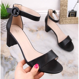 Mustat naisten sandaalit postissa eVento 1617 1