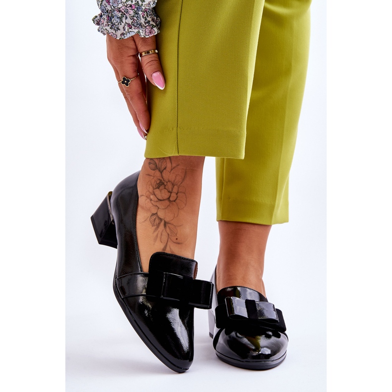 Vinceza Muodikkaat kiiltonahkapumput, joissa koristeellinen rusetti Shira Black musta 1