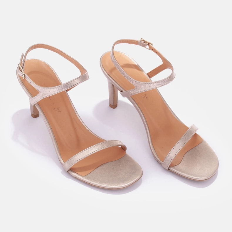 Marco Shoes Korkeakorkoiset sandaalit kultainen 1