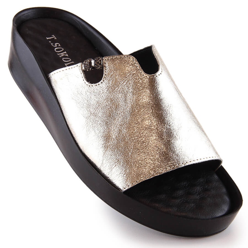 Naisten nahkaiset metalliset kultaiset tossut T.Sokolski L23-346 kultainen 1