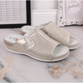 S.Barski Naisten nahkaiset tossut kultakiilalla S. Barski kultainen 1