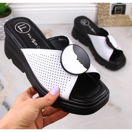 Naisten nahkaiset kiilatossut, valkoiset Filippo DS4608 valkoinen 1