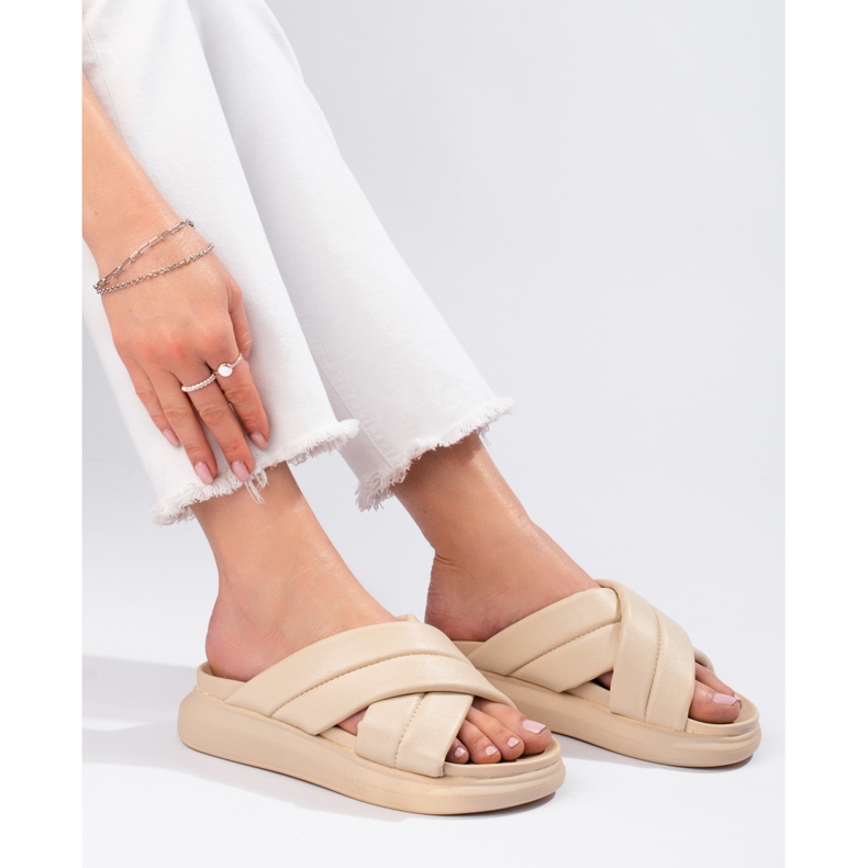 Tossut LA.FI alustalla beige 1