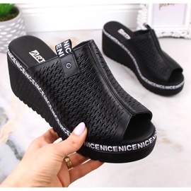 Naisten nahkaiset harjakattoiset kiila sandaalit mustat Artiker 50C0523 1