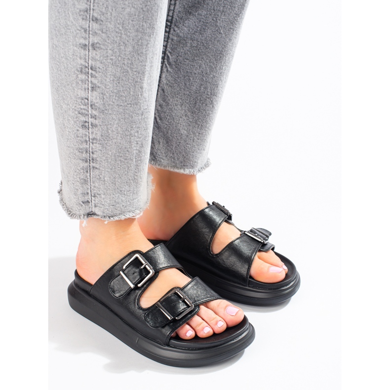 LA.FI Tossut soljilla musta 1