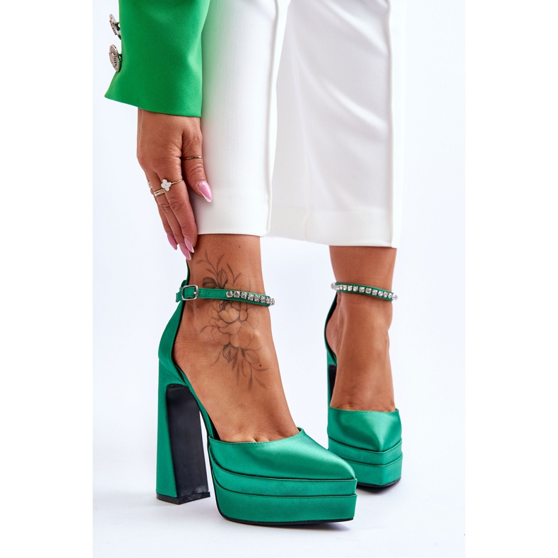 Muodikkaat pumput kantapäässä Vihreä Santoro 1