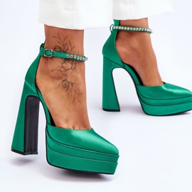 Muodikkaat pumput kantapäässä Vihreä Santoro 2