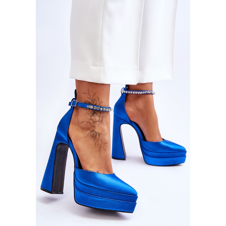 Muodikkaat pumput kantapäässä Sininen Santoro 2