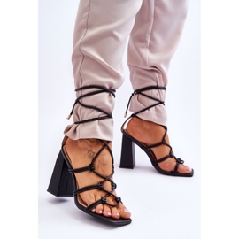 Nahkaiset solmitut korkokengät, musta Amare 2