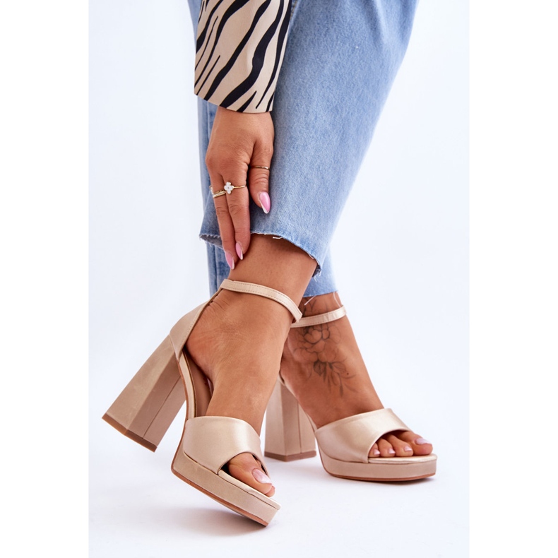 Satiini sandaalit Chunky Heels Beige Eternity 2