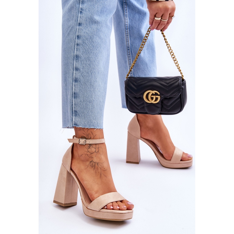 Muodikkaat mokkanahkasandaalit, joissa on neliömäinen kantapää beige merila 2