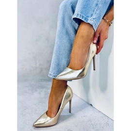 Pumput kantapäässä Eva Gold kultainen 1