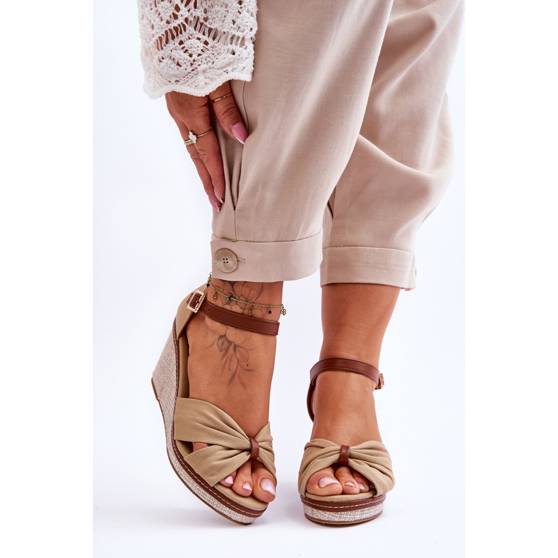 Naisten wedge sandaalit beige Daphne 1
