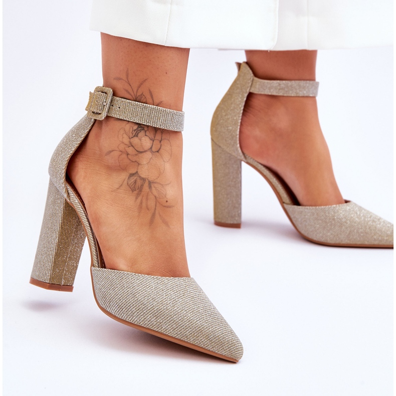 Kiiltävät korkeakorkoiset pumput Gold True Love kultainen 2