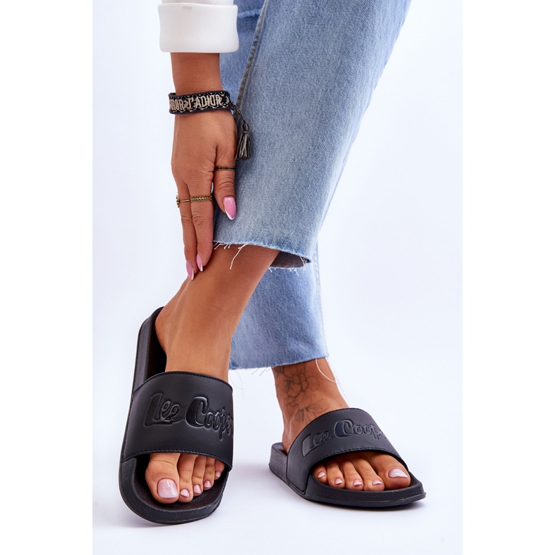 Naisten Lee Cooper LCW-23-42-1732 vaaleat tossut, mustat 2