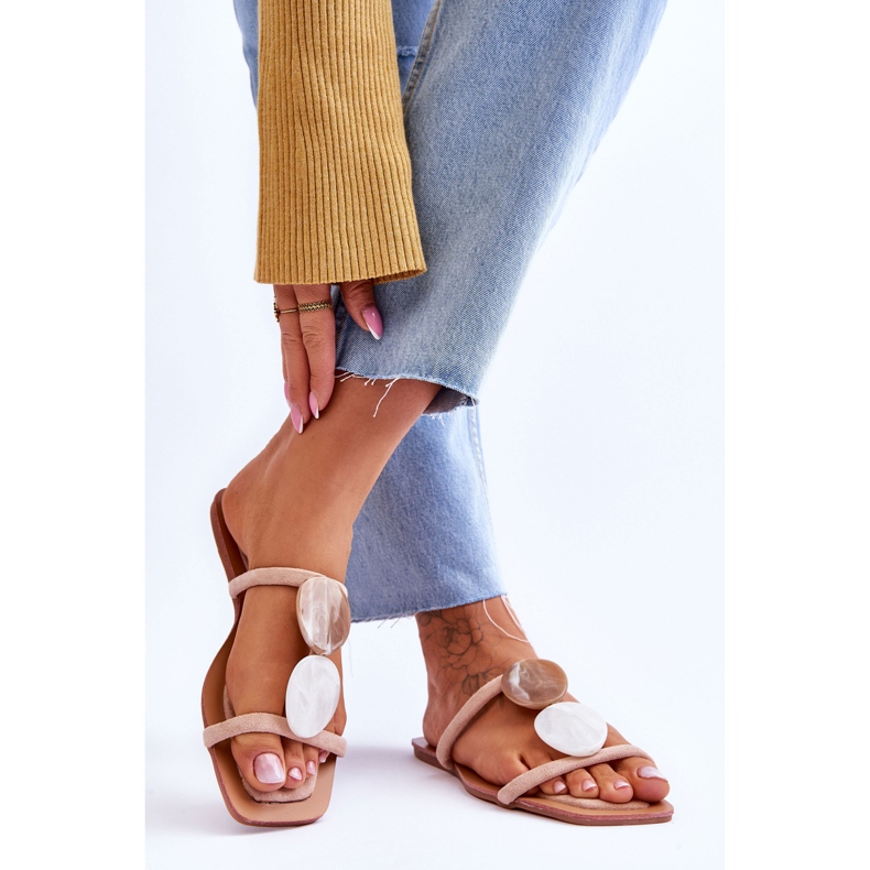 Nude Victoria koristellut mokkanahkaiset tossut beige 2