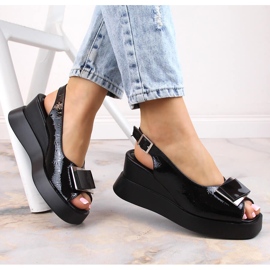 Mustaksi lakatut naisten kiila sandaalit Jezzi SA209-4 2