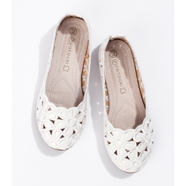 W. Potocki Potocki valkoiset harjakattoiset balerinat tytöille valkoinen 1