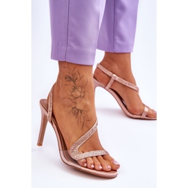 Tyylikkäät Slip-On Nude Colima korkeakorkoiset sandaalit beige 2