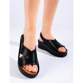 W. Potocki Naisten mustat kiila sandaalit Potockilta 1