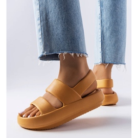 Salinas ruskeat sandaalit 1