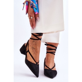 PG1 Mustat Carlotte solmitut matalakorkoiset pumput 1