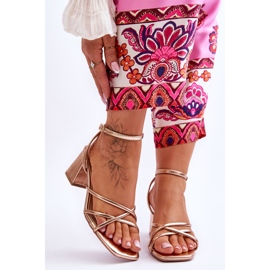 FB2 Muodikkaat Felisa Pink Gold -korkokengät kultainen 1