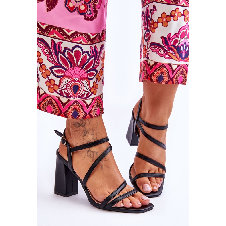 Florentina mustat nahkaiset korkokengät 1