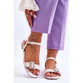 Valkoiset Mindley Gold Heels tasaiset sandaalit valkoinen 1