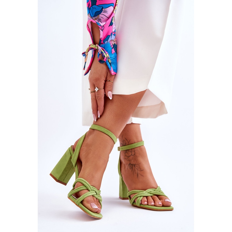 Klassiset mokkanahkasandaalit Vihreä Bernett 2