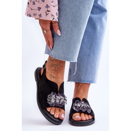 Vinceza Naisten mustat Mersea-kivetiset mokkanahkasandaalit 1