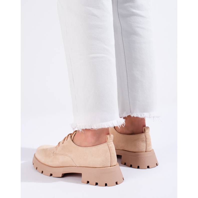 Shelovetin mustat kengät paksulla pohjalla 1