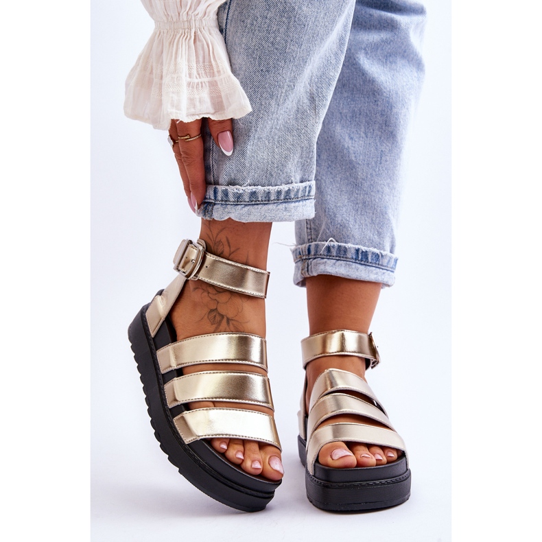 FM1 Sandaalit massiivisella alustalla Kultainen Lissabon 1