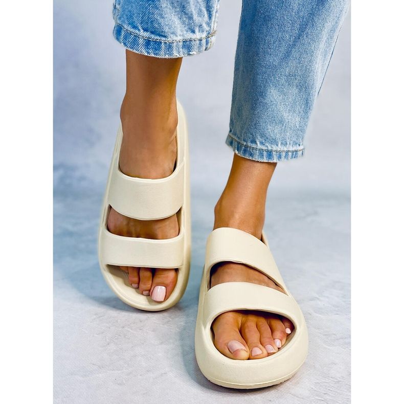 Boddie Beige kumisandaalit 1