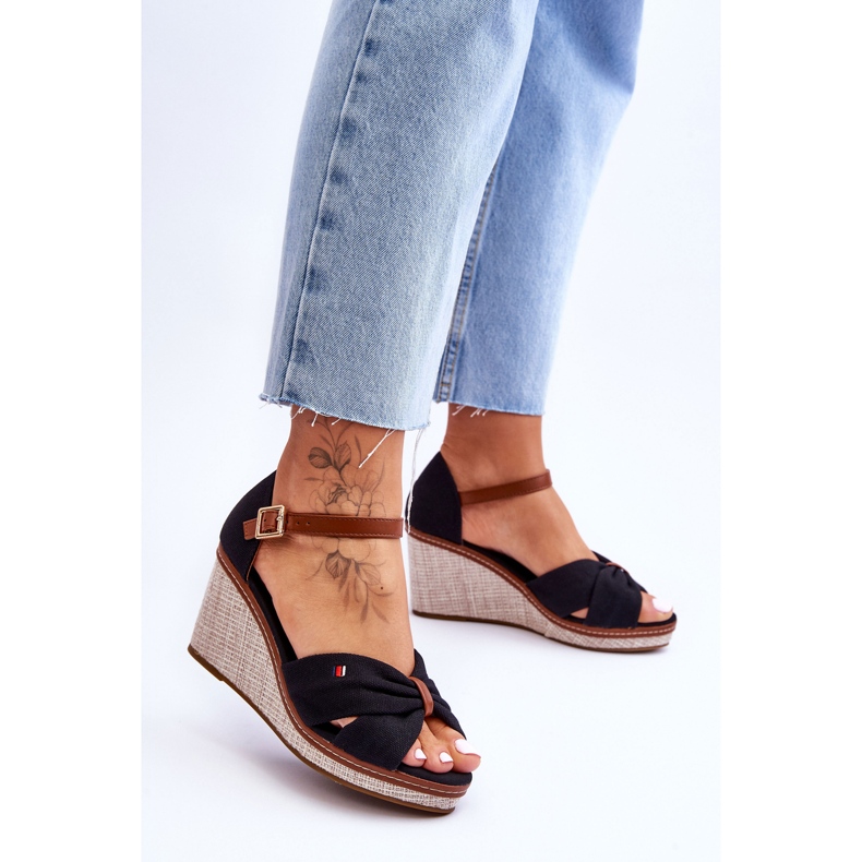 PS1 Naisten sandaalit punottu kiila musta Judith 2