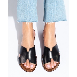 W. Potocki Naisten mustat nahkatossut Potockilta 1