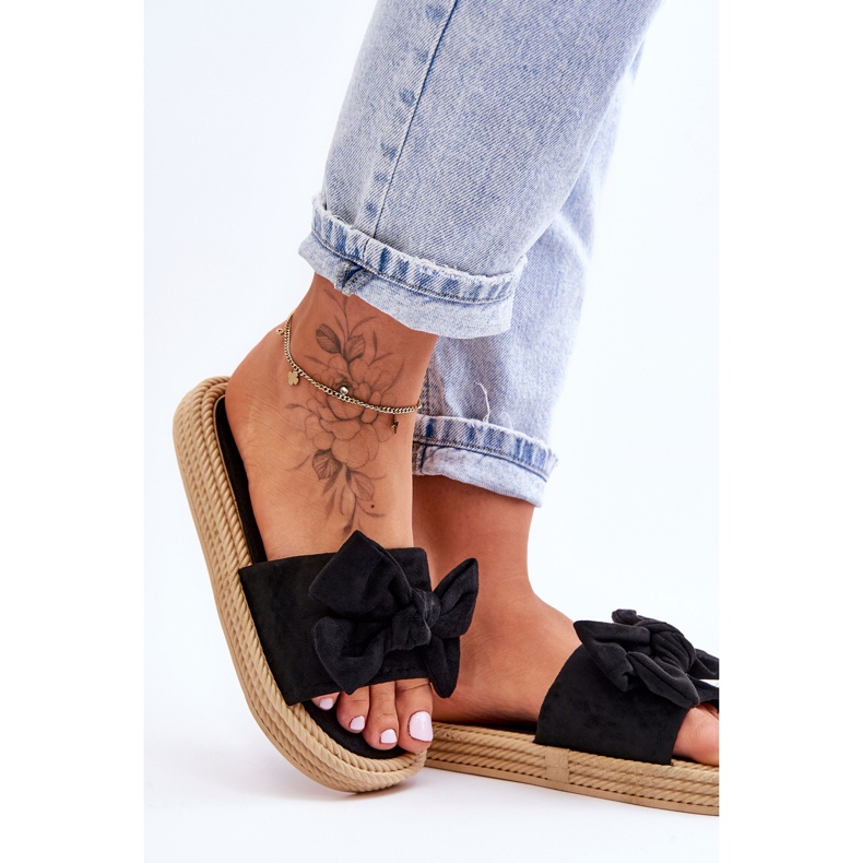 FK1 Naisten mokkanahkaiset tossut, joissa rusetti musta aita 2